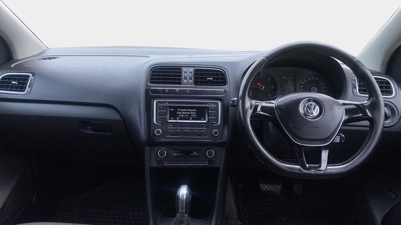 2016 Volkswagen Vento COMFORTLINE 1.5 AT, Diesel, Automatic, 75,711 km, Dashboard