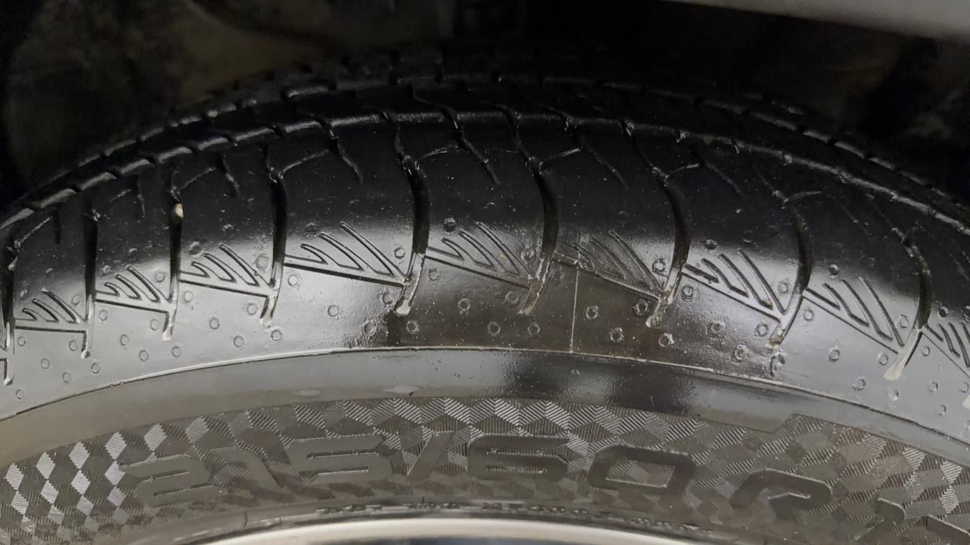 2021 KIA SELTOS HTX IVT 1.5 PETROL, CNG, Automatic, 79,136 km, Right Front Tyre Tread
