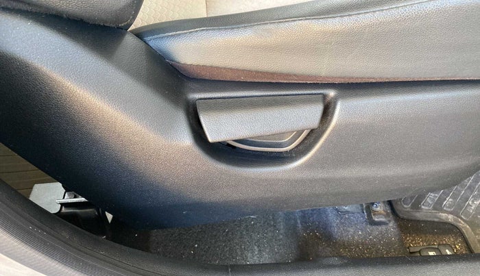 2021 Hyundai NEW SANTRO SPORTZ AMT, Petrol, Automatic, 10,256 km, Driver Side Adjustment Panel