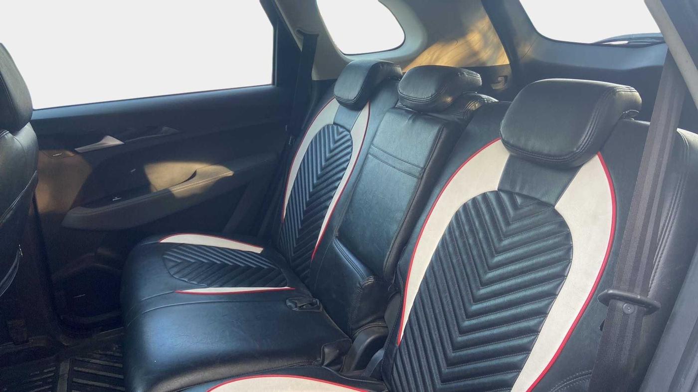 2021 MG HECTOR SUPER 1.5 PETROL, Petrol, Manual, 28,164 km, Right Side Rear Door Cabin