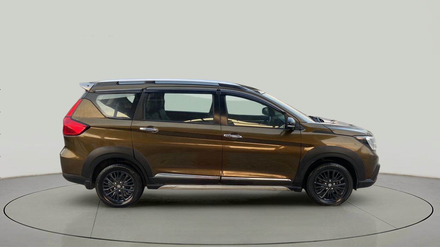 2019 Maruti XL6 ALPHA AT, Petrol, Automatic, 42,393 km, Right Side View