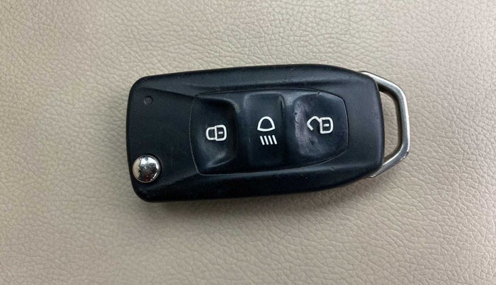 2017 Tata Tiago XZ PETROL, Petrol, Manual, 61,624 km, Key Close Up