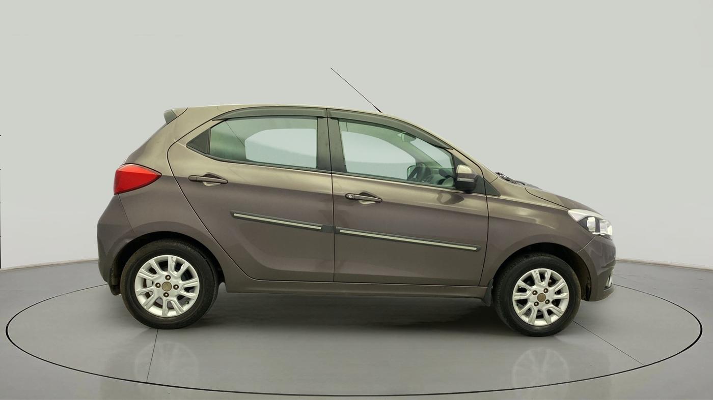 2017 Tata Tiago XZ PETROL, Petrol, Manual, 61,624 km, Right Side View