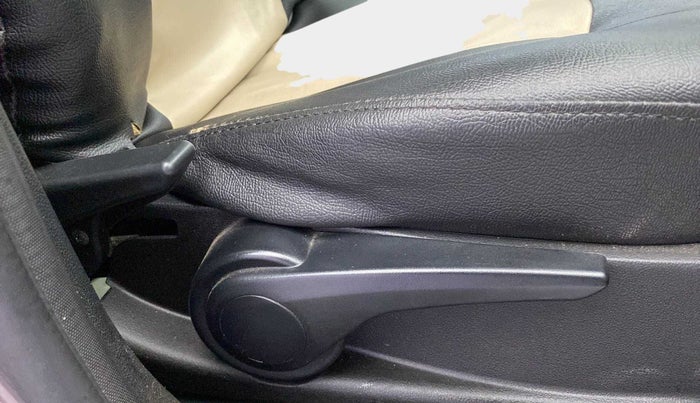 2017 Tata Tiago XZ PETROL, Petrol, Manual, 61,624 km, Driver Side Adjustment Panel