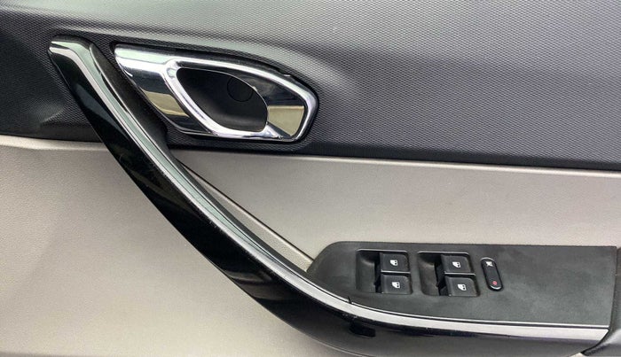2017 Tata Tiago XZ PETROL, Petrol, Manual, 61,624 km, Driver Side Door Panels Control