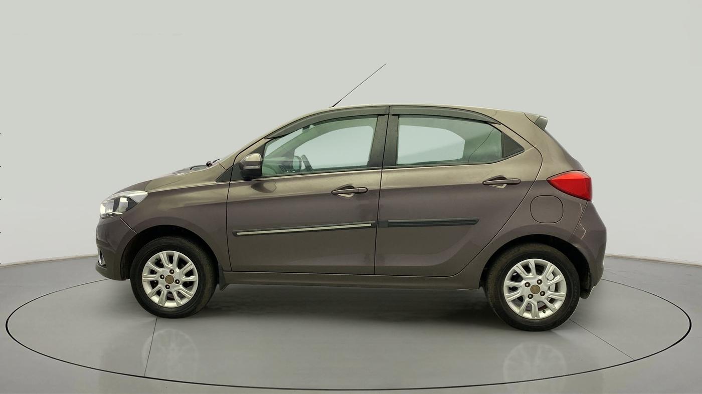 2017 Tata Tiago XZ PETROL, Petrol, Manual, 61,624 km, Left Side