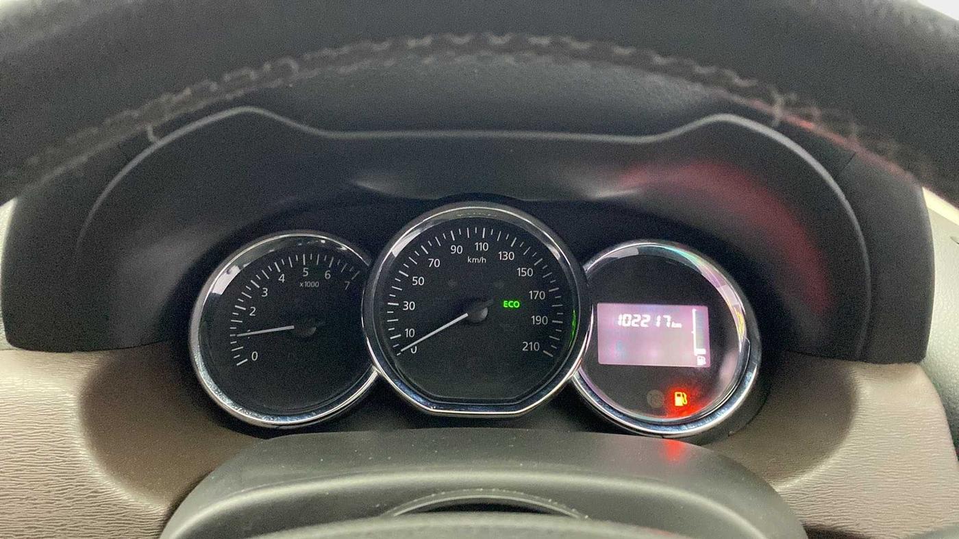 2017 Nissan Terrano XV D THP PREMIUM 110 PS, Diesel, Manual, 1,03,084 km, Odometer Image