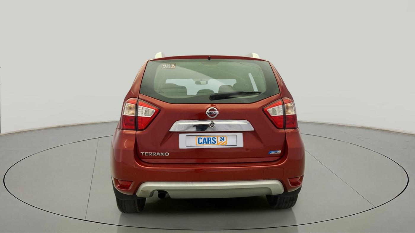 2017 Nissan Terrano XV D THP PREMIUM 110 PS, Diesel, Manual, 1,03,084 km, Back/Rear