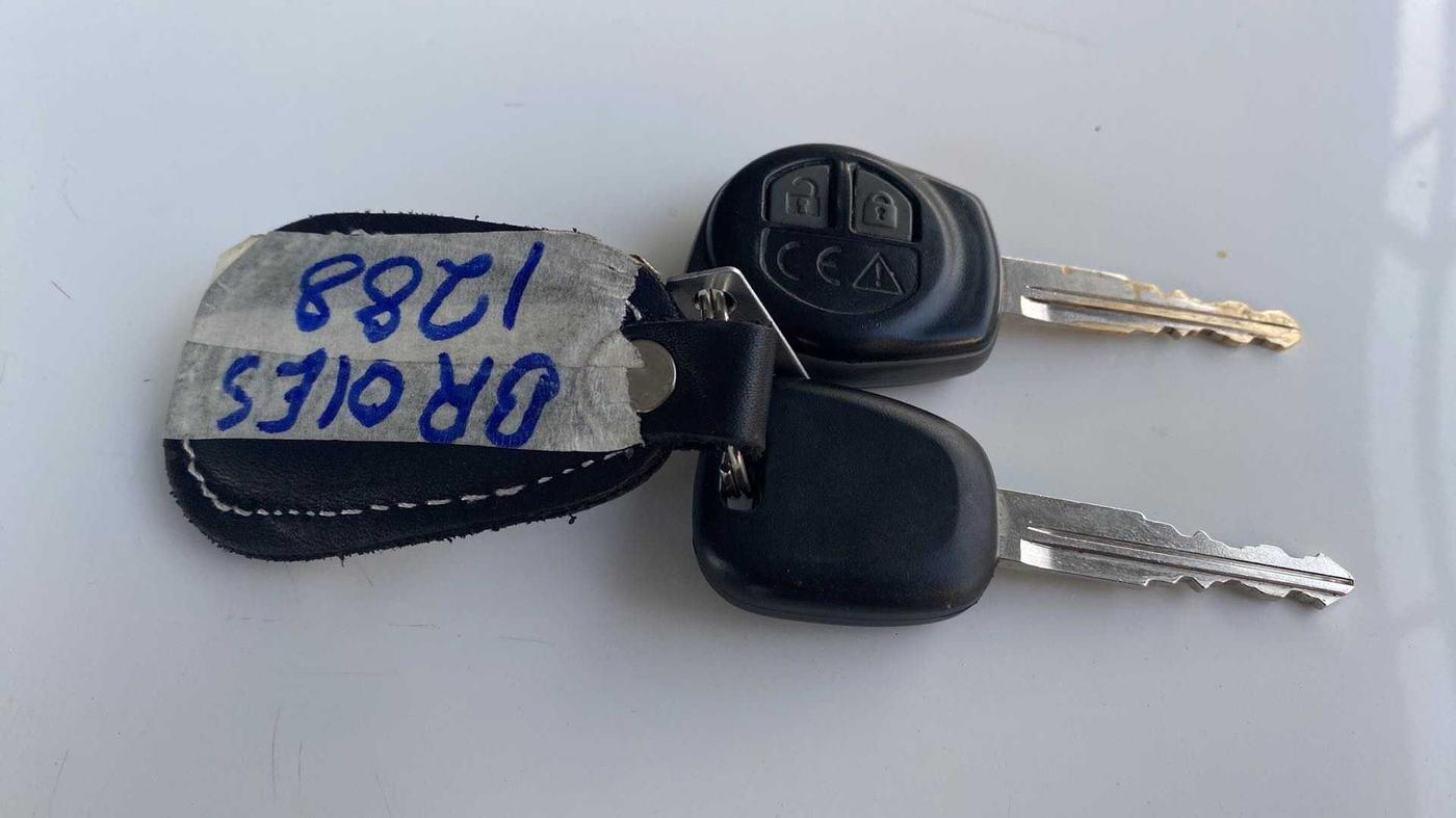 2020 Maruti S PRESSO VXI PLUS AMT, Petrol, Automatic, 32,113 km, Key Close Up
