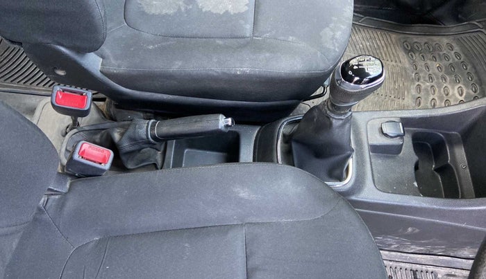 2018 Renault Kwid RXT 1.0 (O), Petrol, Manual, 54,219 km, Gear Lever