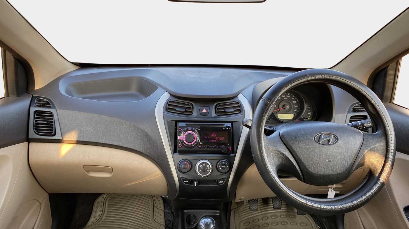 2016 Hyundai Eon ERA +, Petrol, Manual, 38,952 km, Dashboard