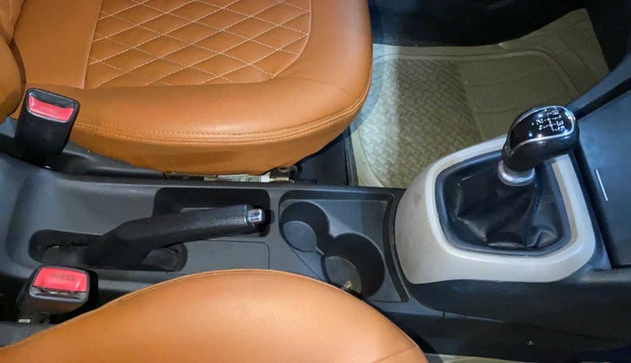 2017 Hyundai Xcent S 1.2 CRDI, Diesel, Manual, 60,758 km, Gear Lever