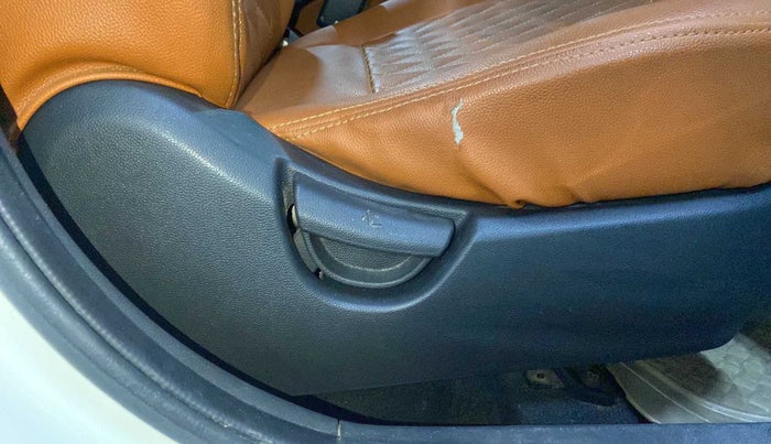 2017 Hyundai Xcent S 1.2 CRDI, Diesel, Manual, 60,758 km, Driver Side Adjustment Panel