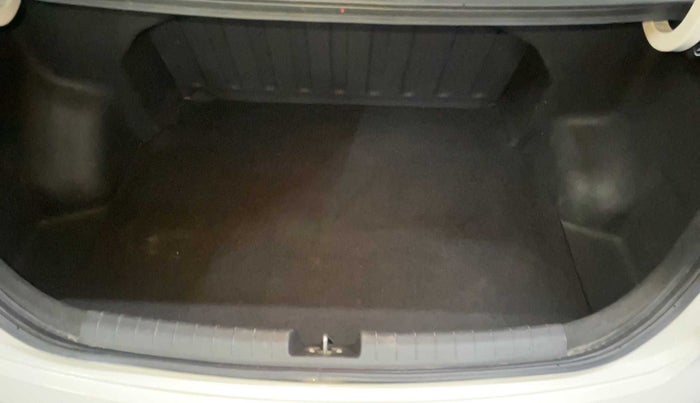 2017 Hyundai Xcent S 1.2 CRDI, Diesel, Manual, 60,758 km, Boot Inside