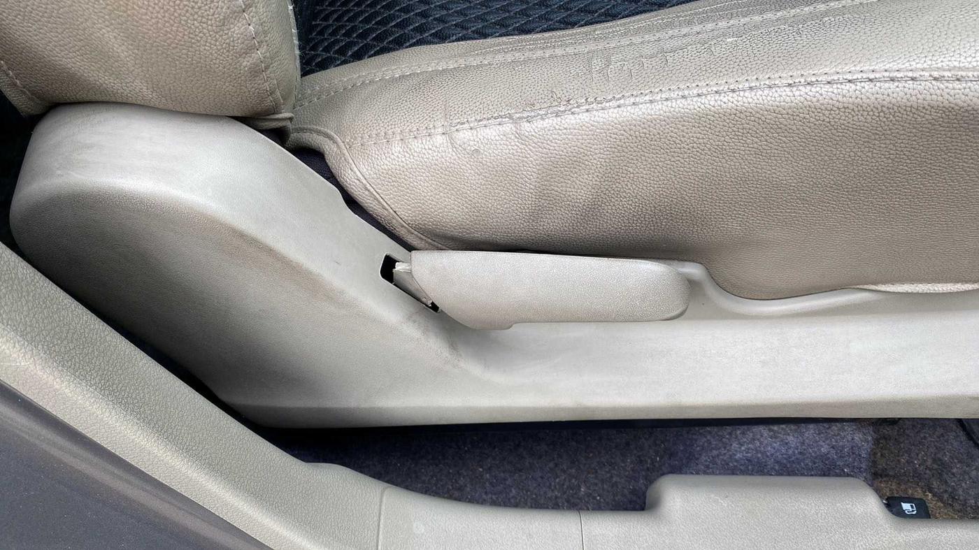 2016 Maruti Celerio VXI AMT, Petrol, Automatic, 89,484 km, Driver Side Adjustment Panel