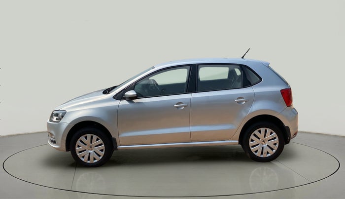 2016 Volkswagen Polo COMFORTLINE 1.2L, Petrol, Manual, 33,463 km, Left Side