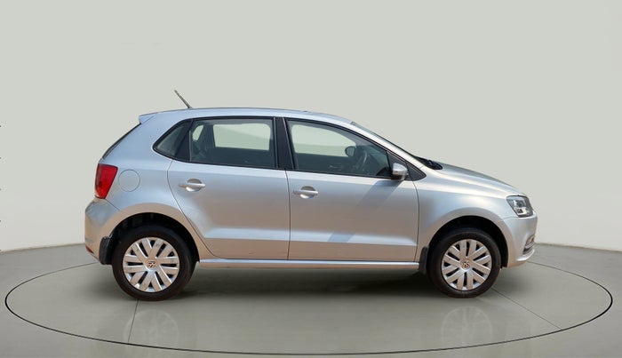 2016 Volkswagen Polo COMFORTLINE 1.2L, Petrol, Manual, 33,463 km, Right Side View