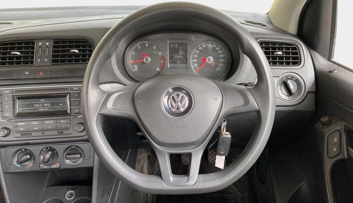 2016 Volkswagen Polo COMFORTLINE 1.2L, Petrol, Manual, 33,463 km, Steering Wheel Close Up
