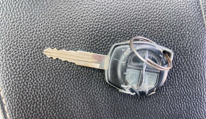 2019 Maruti Alto VXI, Petrol, Manual, 18,611 km, Key Close Up