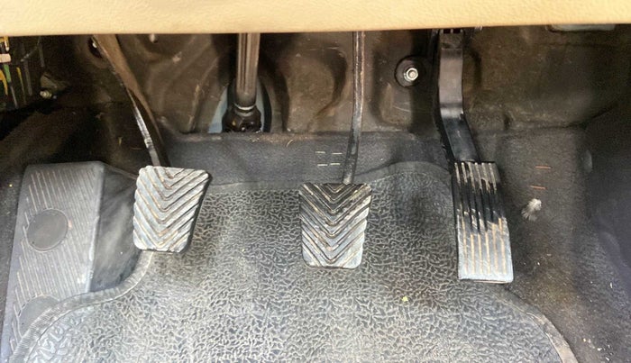 2012 Hyundai Verna FLUIDIC 1.6 CRDI EX, Diesel, Manual, 96,687 km, Pedals