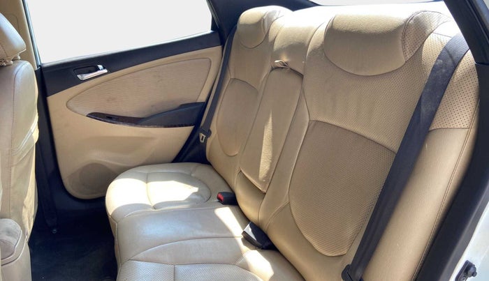 2012 Hyundai Verna FLUIDIC 1.6 CRDI EX, Diesel, Manual, 96,687 km, Right Side Rear Door Cabin