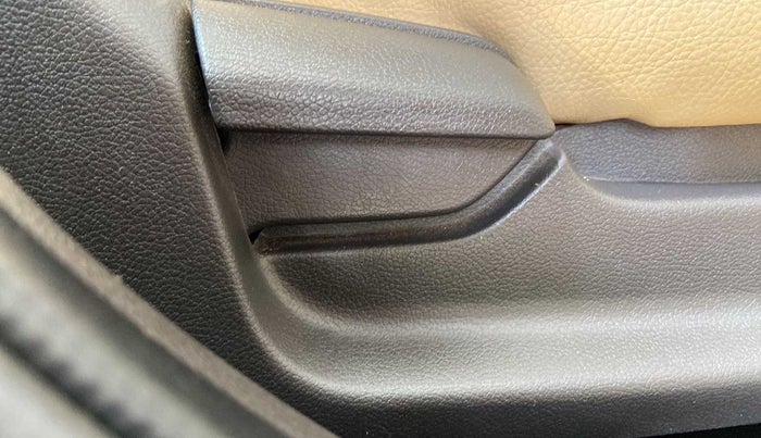 2012 Hyundai Verna FLUIDIC 1.6 CRDI EX, Diesel, Manual, 96,687 km, Driver Side Adjustment Panel