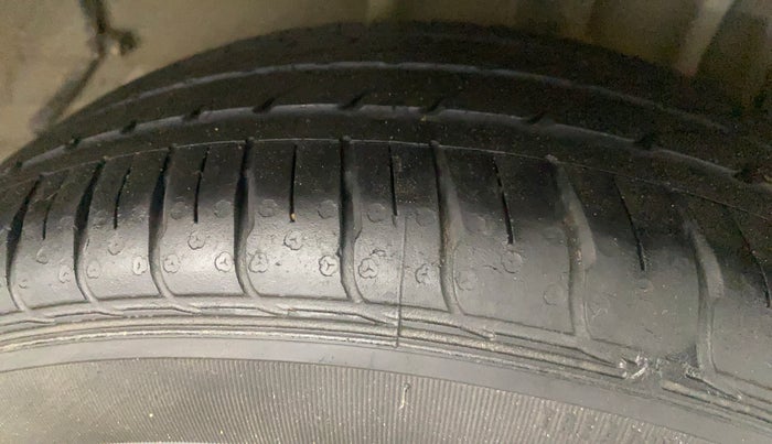 2022 Tata Tiago XZA PLUS DUAL TONE PETROL, Petrol, Automatic, 24,930 km, Left Rear Tyre Tread