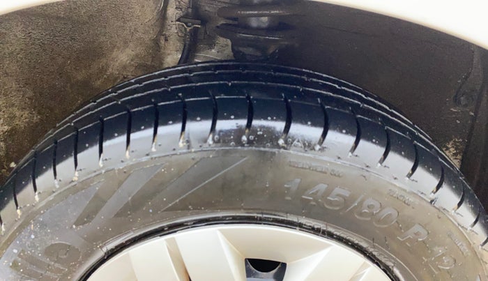 2018 Maruti Alto 800 LXI, Petrol, Manual, 37,168 km, Right Front Tyre Tread