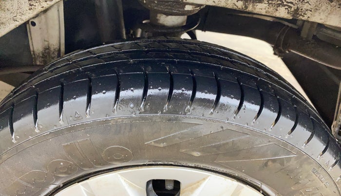 2018 Maruti Alto 800 LXI, Petrol, Manual, 37,168 km, Left Rear Tyre Tread