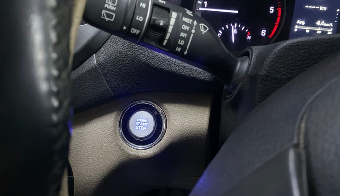 2018 Hyundai Tucson GLS 4WD AT DIESEL, Diesel, Automatic, 1,28,073 km, Keyless Start/ Stop Button