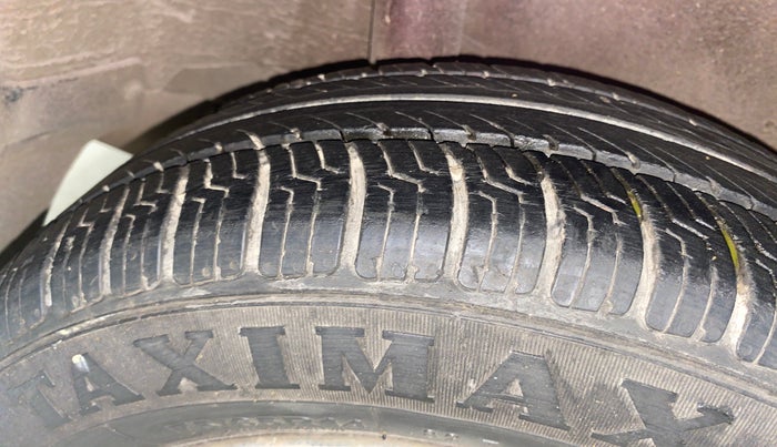 2015 Honda Amaze 1.2L I-VTEC S AT, Petrol, Automatic, 54,637 km, Right Rear Tyre Tread