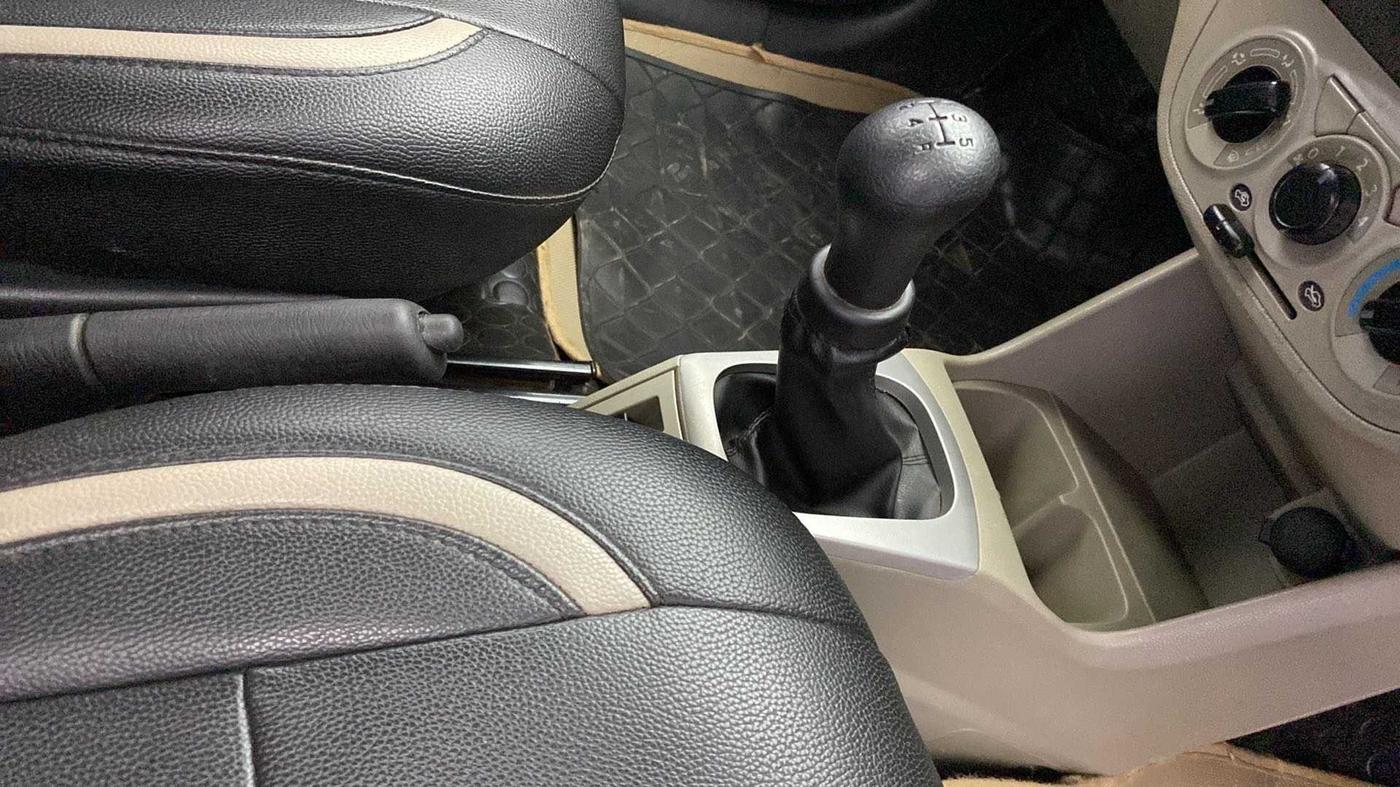 2018 Maruti Alto K10 VXI, Petrol, Manual, 73,795 km, Gear Lever
