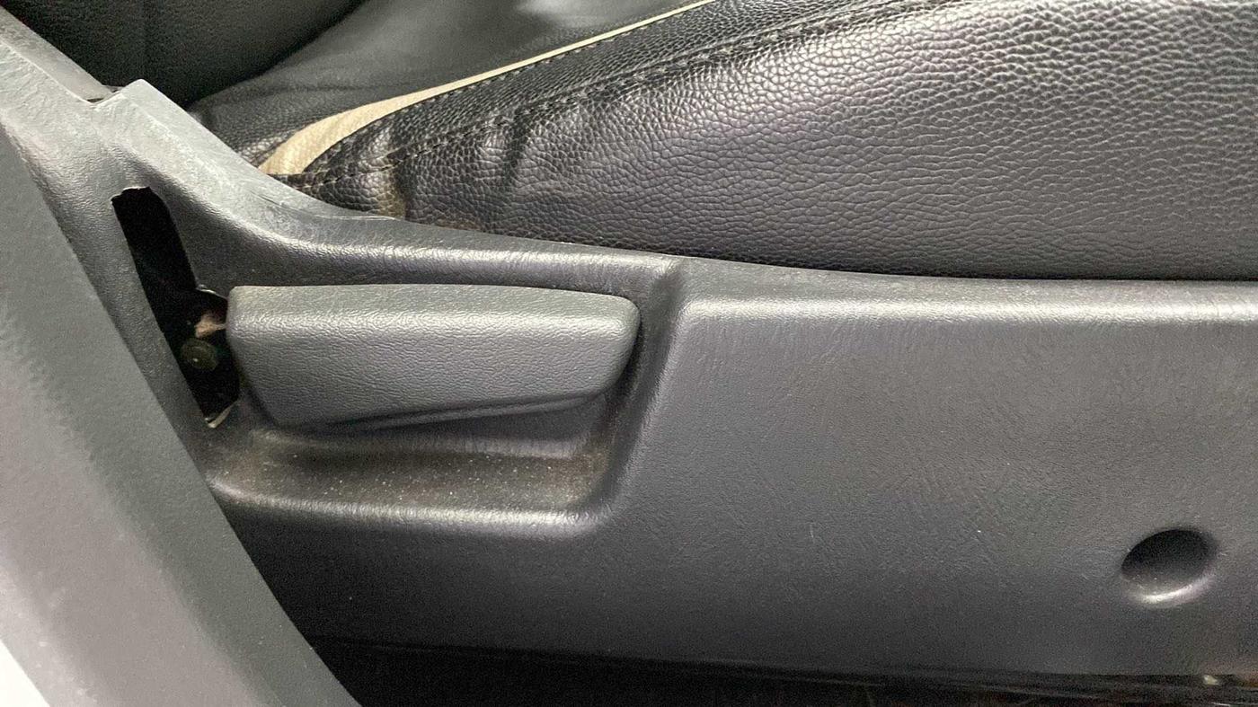 2018 Maruti Alto K10 VXI, Petrol, Manual, 73,795 km, Driver Side Adjustment Panel