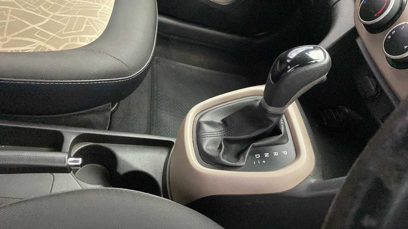 2014 Hyundai Grand i10 ASTA AT 1.2 KAPPA VTVT, Petrol, Automatic, 93,781 km, Gear Lever