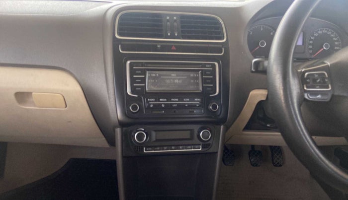 2014 Volkswagen Vento HIGHLINE DIESEL 1.6, Diesel, Manual, 1,05,725 km, Air Conditioner