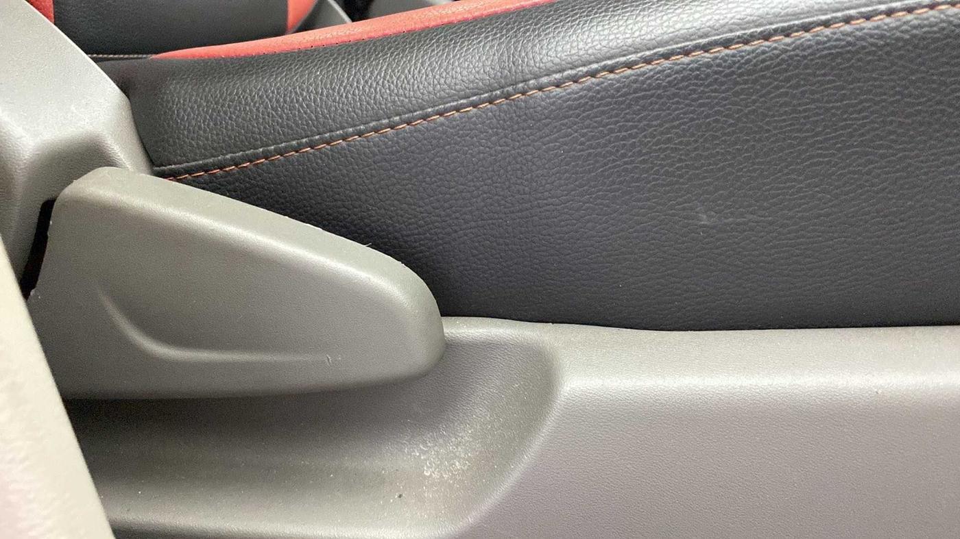 2016 Datsun Redi Go T (O), Petrol, Manual, 29,361 km, Driver Side Adjustment Panel