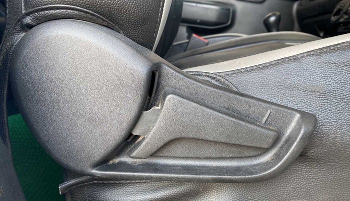 2020 Maruti S PRESSO VXI, Petrol, Manual, 53,953 km, Driver Side Adjustment Panel