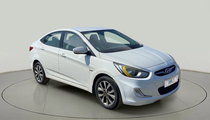 2013 Hyundai Verna FLUIDIC 1.6 VTVT SX, Petrol, Manual, 70,137 km, Right Front Diagonal