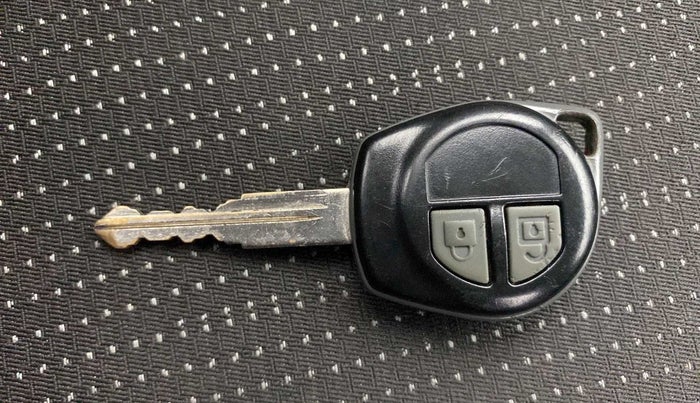 2017 Maruti Swift LXI (O), Petrol, Manual, 20,187 km, Key Close Up