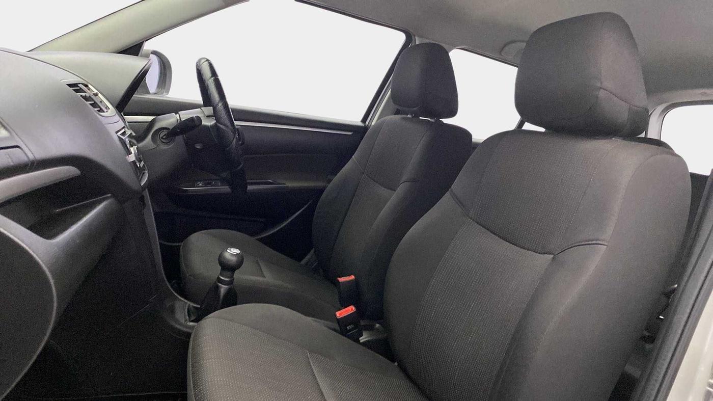 2017 Maruti Swift LXI (O), Petrol, Manual, 20,187 km, Right Side Front Door Cabin