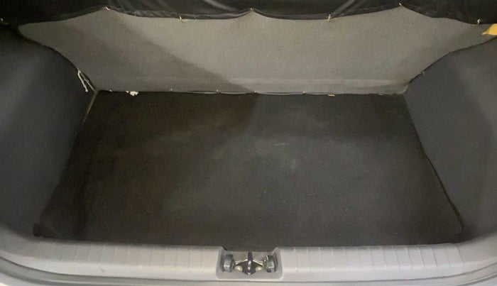 2023 Hyundai GRAND I10 NIOS MAGNA 1.2 KAPPA VTVT, Petrol, Manual, 7,760 km, Boot Inside