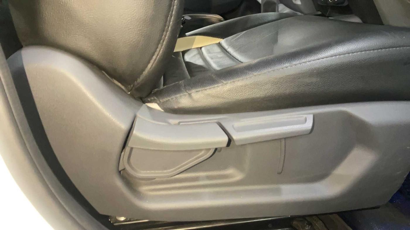 2023 Hyundai GRAND I10 NIOS MAGNA 1.2 KAPPA VTVT, Petrol, Manual, 7,760 km, Driver Side Adjustment Panel