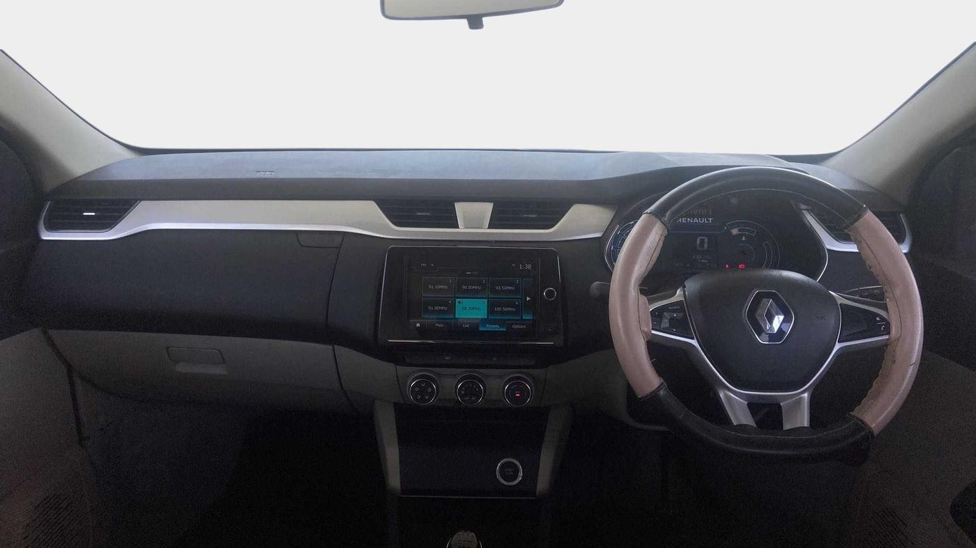 2022 Renault TRIBER RXZ, Petrol, Manual, 29,759 km, Dashboard