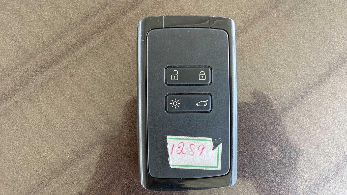 2022 Renault TRIBER RXZ, Petrol, Manual, 29,759 km, Key Close Up