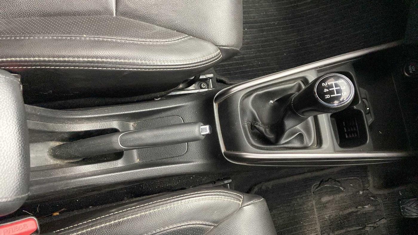 2019 Maruti XL6 ALPHA MT, Petrol, Manual, 35,435 km, Gear Lever