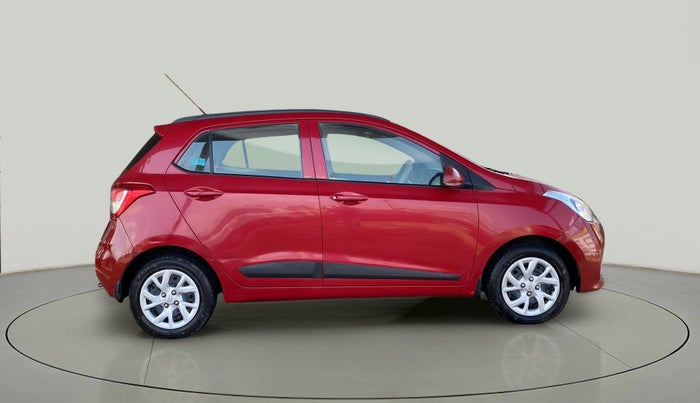 2017 Hyundai Grand i10 SPORTZ (O) 1.2 KAPPA VTVT, Petrol, Manual, 23,988 km, Right Side View