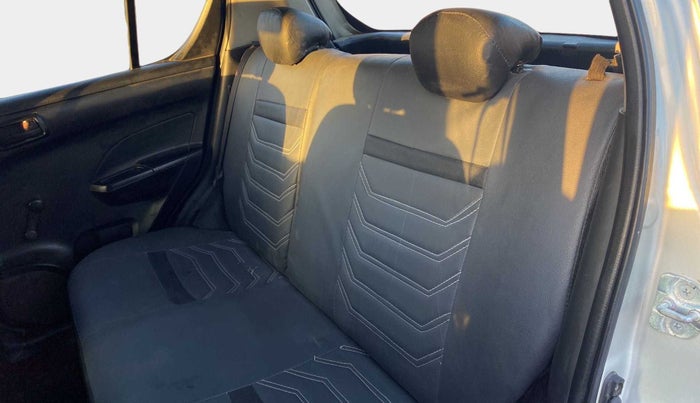 2015 Maruti Swift LXI (O), Petrol, Manual, 93,726 km, Right Side Rear Door Cabin