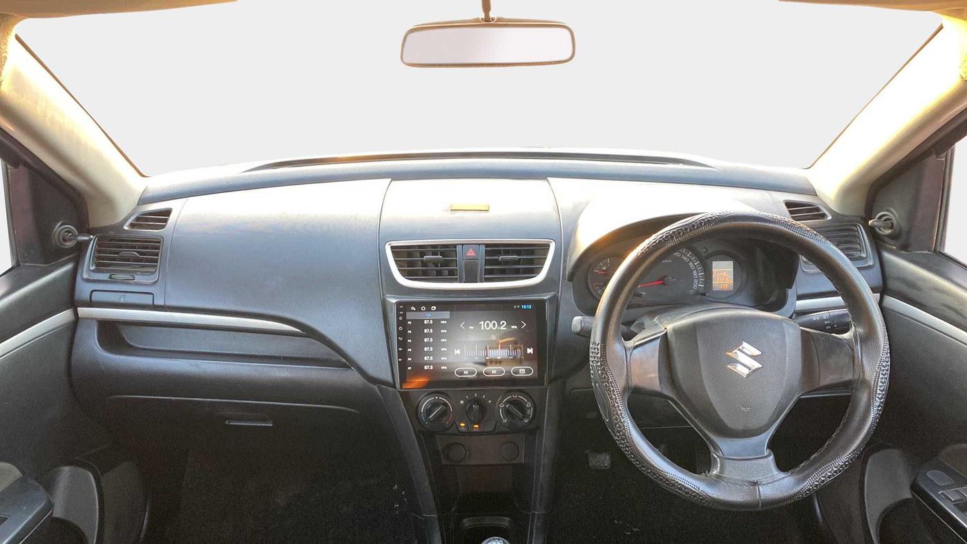 2015 Maruti Swift LXI (O), Petrol, Manual, 93,726 km, Dashboard