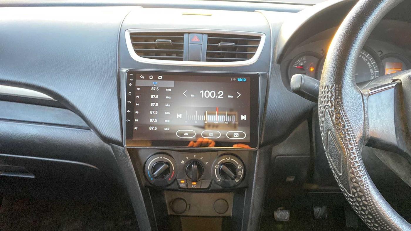 2015 Maruti Swift LXI (O), Petrol, Manual, 93,726 km, Air Conditioner