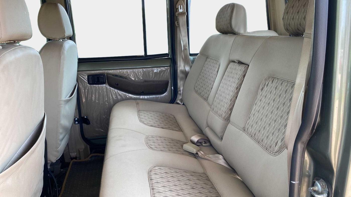 2022 Mahindra Bolero B6 (O), Diesel, Manual, 14,681 km, Right Side Rear Door Cabin